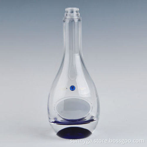 High-quality Heavy Bottom Bottle with 530mL capacity, high white glass material, imprint available